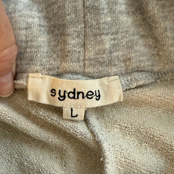 Sydney's Closet Heather Gray Athletic Shorts - Picture 3 of 7